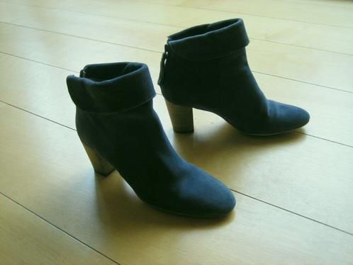 Mooie jeansblauw suede enkellaarsjes MANFIELD 39 snazzeys, Kleding | Dames, Schoenen, Zo goed als nieuw, Lage of Enkellaarzen