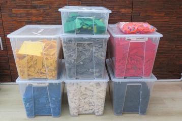 Enorme grote partij bouwblokjes Lego gesorteerd beschikbaar voor biedingen