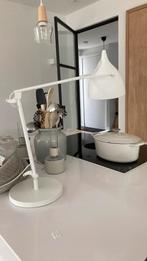 prachtige tafellamp/bureaulamp van Zuiver, Huis en Inrichting, Lampen | Tafellampen, Scandinavisch, Zo goed als nieuw, 50 tot 75 cm
