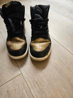 Nike Air Jordan 1 - Maat zwart goud, Ophalen of Verzenden, Nike, Jongetje, Gebruikt