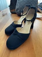 Zwarte Prada Hakken met Enkelbandje (36), Ophalen of Verzenden, Gedragen, Zwart, Pumps