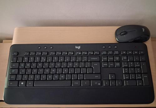 Logitech MK545 Wireless Keyboard and Mouse QWERTY, Computers en Software, Toetsenborden, Zo goed als nieuw, Qwerty, Draadloos