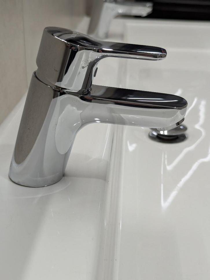 2 wastafel kranen Kludi Pure&Easy, Doe-het-zelf en Verbouw, Sanitair, Zo goed als nieuw, Kraan, Chroom, Ophalen