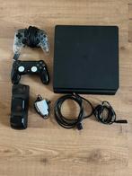 PlayStation 4 slim met controller en oplader, Spelcomputers en Games, Spelcomputers | Sony PlayStation 4, Ophalen of Verzenden