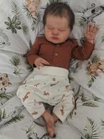 Reborn baby Max, Verzamelen, Poppen, Ophalen of Verzenden, Nieuw, Babypop, Levensecht of Reborn