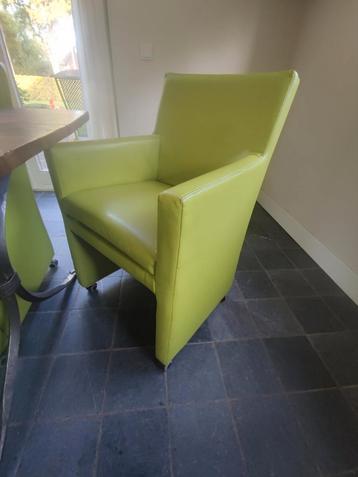 4 eetkamer fauteuils beschikbaar voor biedingen