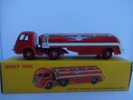 Panhard met tankoplegger rood ESSO nr: 32C van Dinky Toys, Hobby en Vrije tijd, Modelauto's | 1:50, Ophalen of Verzenden, Zo goed als nieuw
