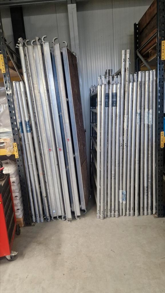 Partijtje aluminium rolsteiger 250 cm, Doe-het-zelf en Verbouw, Steigers, Zo goed als nieuw, Rolsteiger of Kamersteiger, 5 meter of hoger