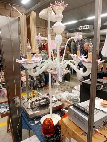 Vintage Moreno Glazen Hanglamp met Roze Accenten beschikbaar voor biedingen