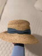 Stijlvolle strohoed met blauw lint, Ophalen of Verzenden, Zo goed als nieuw, 56 of 57 cm (M, 7 of 7⅛ inch), Hoed