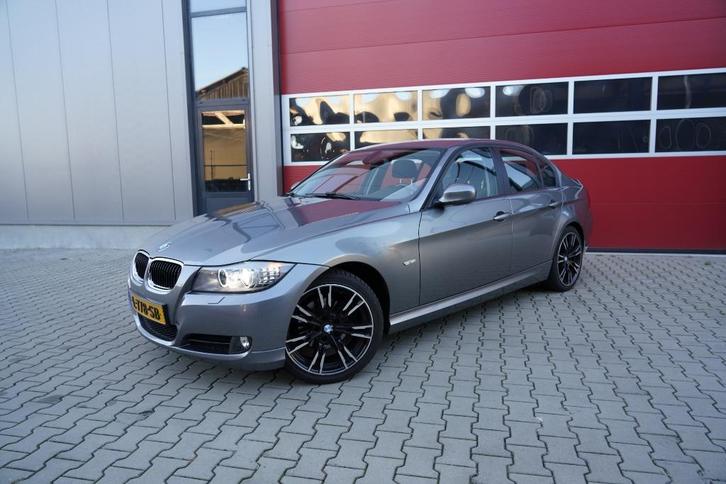 BMW 3-Serie 318i AUT6 2011 Grijs, Auto's, BMW, Particulier, 3-Serie, ABS, Airbags, Airconditioning, Boordcomputer, Centrale vergrendeling