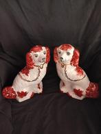 Engelse Staffordshire Hondenbeeldjes - Old Windsor Pottery, Antiek en Kunst, Ophalen of Verzenden