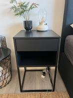 IKEA Vikhammer Nachtkastje Zwart, Ophalen, Gebruikt, Minder dan 45 cm, Minder dan 55 cm