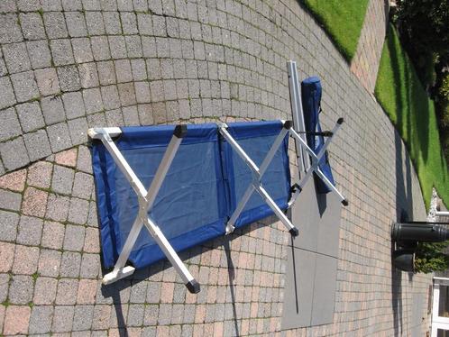 Nw. Stretcher campingbed 190x 64x49 cm in tas 6 kg €25.00., Caravans en Kamperen, Luchtbedden, Nieuw, Ophalen of Verzenden