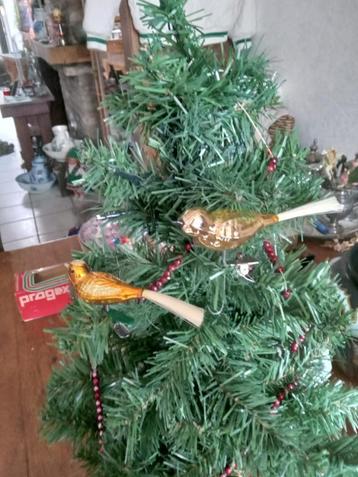 oude glazen kerstbal model goud kleurige vogeltjes beschikbaar voor biedingen