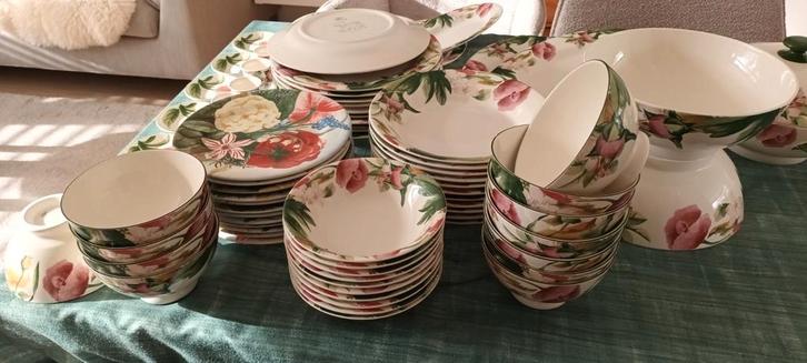 Gien Frankrijk Voluphe Servies - 69 Delig, Huis en Inrichting, Keuken | Servies, Gebruikt, Compleet servies, Overige stijlen, Aardewerk