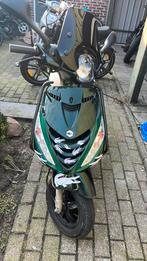 Zip iget, Fietsen en Brommers, Scooters | Piaggio, Ophalen of Verzenden, Zo goed als nieuw, Benzine, Zip