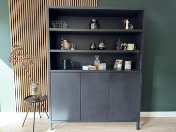 Buffet kast Goossens sira massief eiken zwart