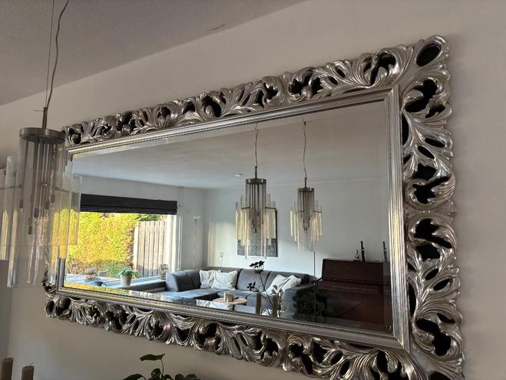 Grote Barok zilverkleurige wandspiegel - 200 bij 105 cm, Huis en Inrichting, Woonaccessoires | Spiegels, Zo goed als nieuw, 125 cm of meer