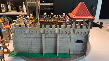 Playmobile kasteel beschikbaar voor biedingen