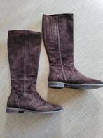 Prachtige hoge suede laars van Lilian, maat 37, Kleding | Dames, Schoenen, Hoge laarzen, Bruin, Lilian, Ophalen of Verzenden