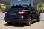 Maserati Levante 3.0 V6 AWD GranSport 350pk Panoramadak/Stoe, Auto's, Maserati, Gebruikt, 2084 kg, Zwart, Bedrijf