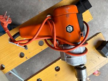 B&D boormachine oud beestje beschikbaar voor biedingen
