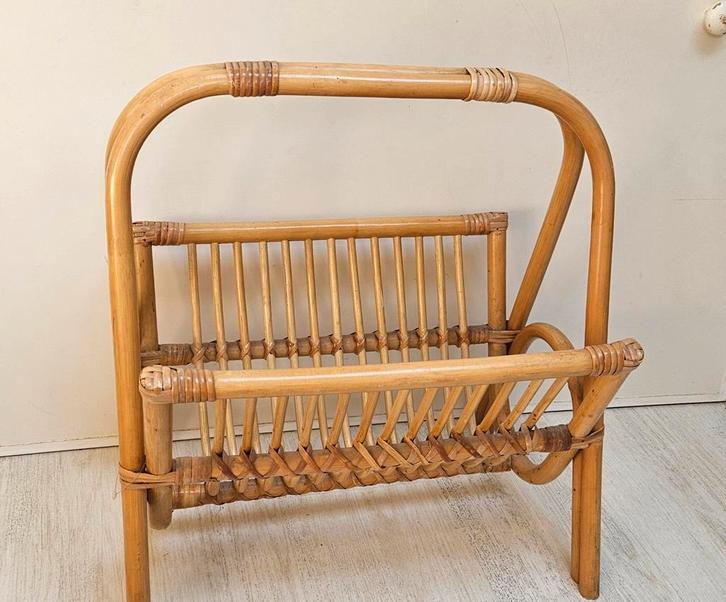 Vintage Boho Boheme Ibiza Style rotan tijdschriftenrek, Huis en Inrichting, Woonaccessoires | Krantenbakken en Lectuurbakken, Ophalen of Verzenden