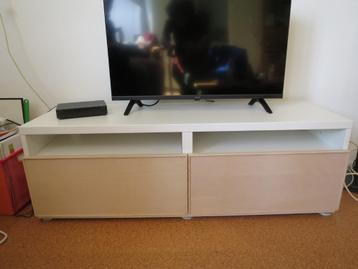 TV meubel Ikea met handige lades 120 breed     beschikbaar voor biedingen