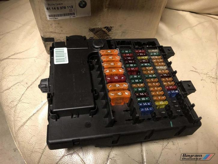 Bmw Z4 zekeringkast nieuw 61148378113 zekering houder E85 z4, Auto-onderdelen, Elektronica en Kabels, BMW, Gebruikt, Ophalen of Verzenden