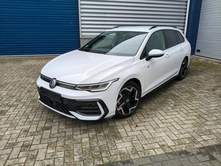 Volkswagen Golf 8 R-Line Facelift Station 2025 Appel Car/And, Auto's, Volkswagen, Bedrijf, Golf Variant, Aangepast voor mindervaliden