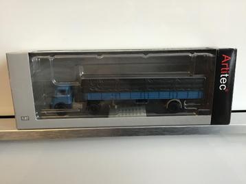 Artitec DAF 1959 trekker met huiftrailer beschikbaar voor biedingen