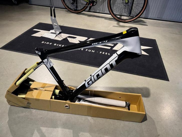 Giant Defy advanced Frame set Maat S Nu 799,00, Fietsen en Brommers, Fietsen | Racefietsen, Nieuw, Giant, Meer dan 20 versnellingen