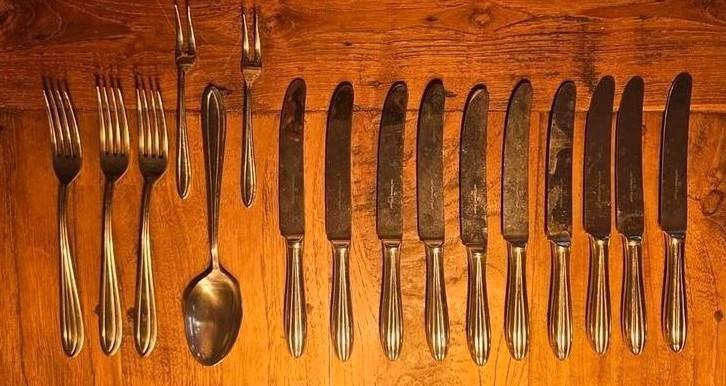 Keltum posthoorn P3 Chantal verzilve mes vork lepel zuurvork, Antiek en Kunst, Antiek | Bestek, Ophalen of Verzenden