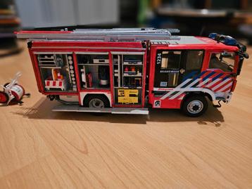 Revell brandweerwagen  beschikbaar voor biedingen
