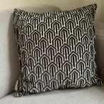 Zuiver Beverly kussen, zwart wit, 45x45, Huis en Inrichting, Woonaccessoires | Kussens, Ophalen of Verzenden, Zo goed als nieuw
