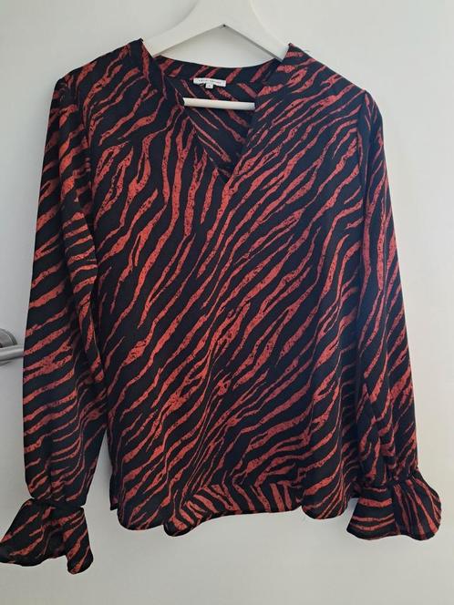 Blouse zebraprint - M, Kleding | Dames, Blouses en Tunieken, Zo goed als nieuw, Maat 38/40 (M), Rood, Ophalen of Verzenden