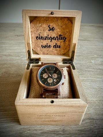 Stijlvol houten horloge Holzkern - walnoot/zwart - z.g.a.n. beschikbaar voor biedingen