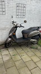 Sym Fiddle 2 2017, Ophalen, Gebruikt, Benzine, Fiddle