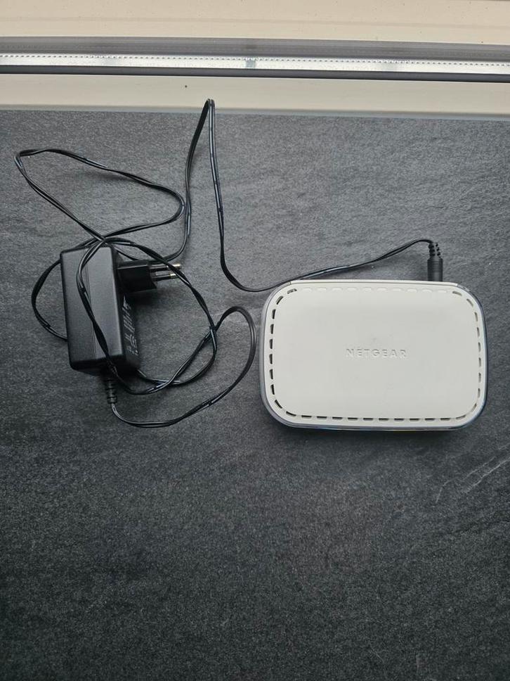 Netgear 5-Poorts Gigabit Switch, Computers en Software, Netwerk switches, Gebruikt, Ophalen of Verzenden