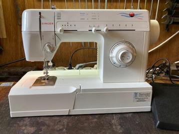Singer 5805C naaimachine - IN NIEUWSTAAT beschikbaar voor biedingen