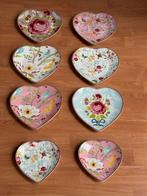 Pip Studio servies Harten 6 grote 2 kleine, Huis en Inrichting, Keuken | Servies, Overige typen, Ophalen of Verzenden, Zo goed als nieuw