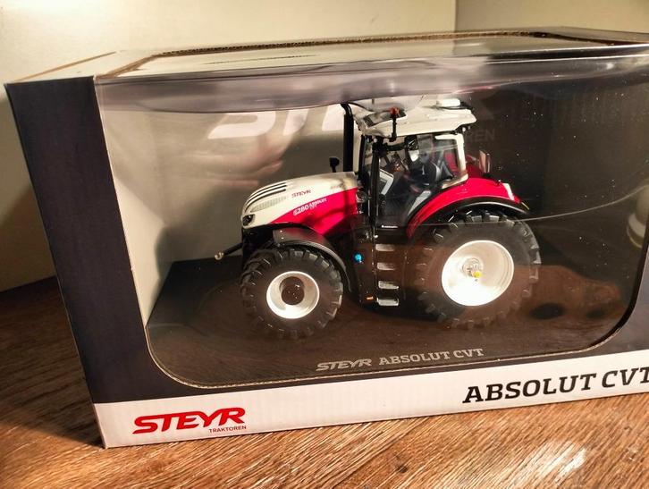 Te koop UH Steyr Profi 6280 Absolut CVT., Hobby en Vrije tijd, Modelauto's | 1:32, Nieuw, Tractor of Landbouw, Universal Hobbies