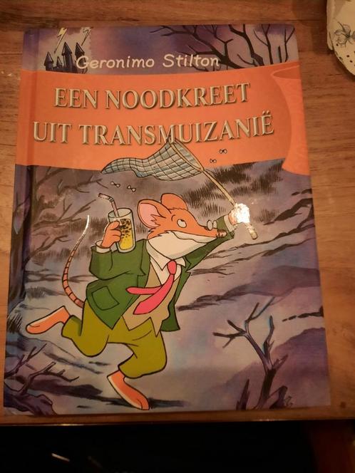 Geronimo Stilton - Een noodkreet uit Transmuizanie, Boeken, Kinderboeken | Jeugd | onder 10 jaar, Zo goed als nieuw, Ophalen of Verzenden