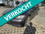 BMW 3-serie Touring 318d High Executive, Auto's, BMW, Achterwielaandrijving, 4 cilinders, 122 pk, Origineel Nederlands