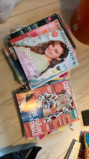 GRATIS AFHALEN Meiden tijdschriften beschikbaar voor biedingen