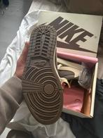 Travis Scott Jordan 1 Low Mocha - Maat 43, Kleding | Heren, Schoenen, Ophalen of Verzenden, Zo goed als nieuw, Bruin, Sneakers of Gympen