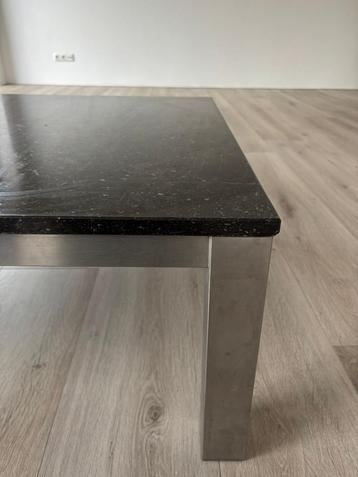 Natuursteen salontafel beschikbaar voor biedingen