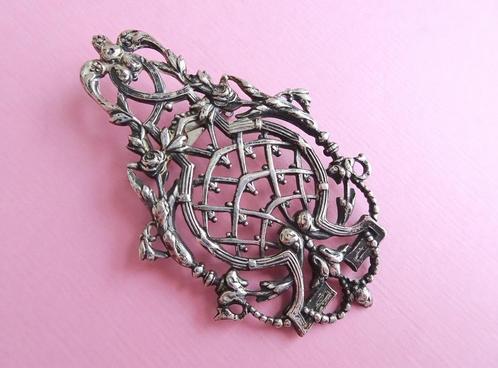 jwg XL Grote antiek Victoriaans ornament broche zilver 1890, Sieraden, Tassen en Uiterlijk, Antieke sieraden, Broche, Overige materialen
