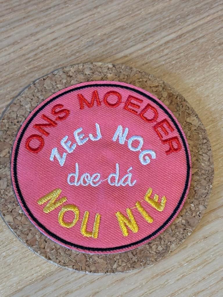 Oeteldonk carnaval embleem 76, Verzenden, Zo goed als nieuw, Jongen of Meisje